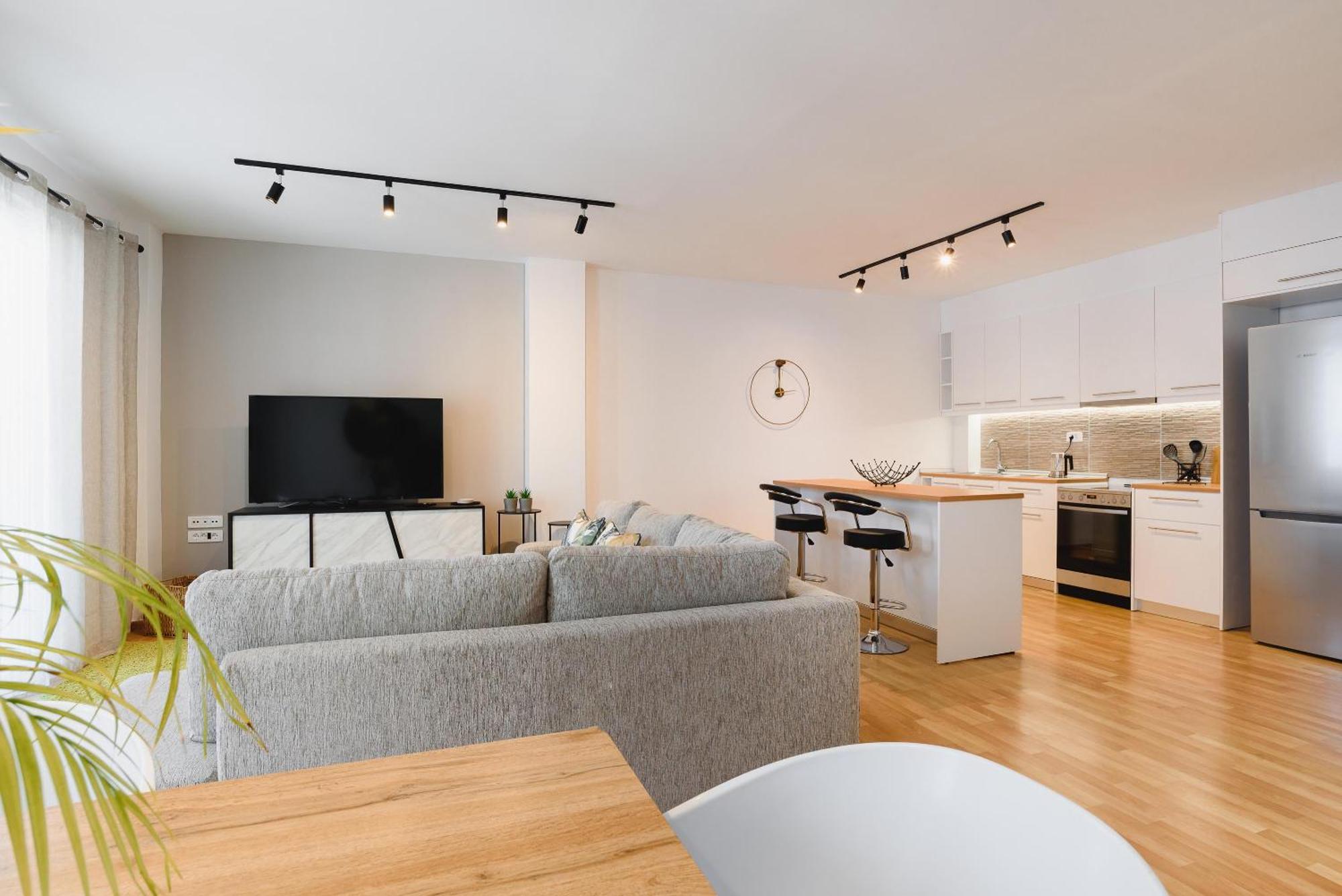 Mandraki City Center Apartments Rhodes City Exterior photo
